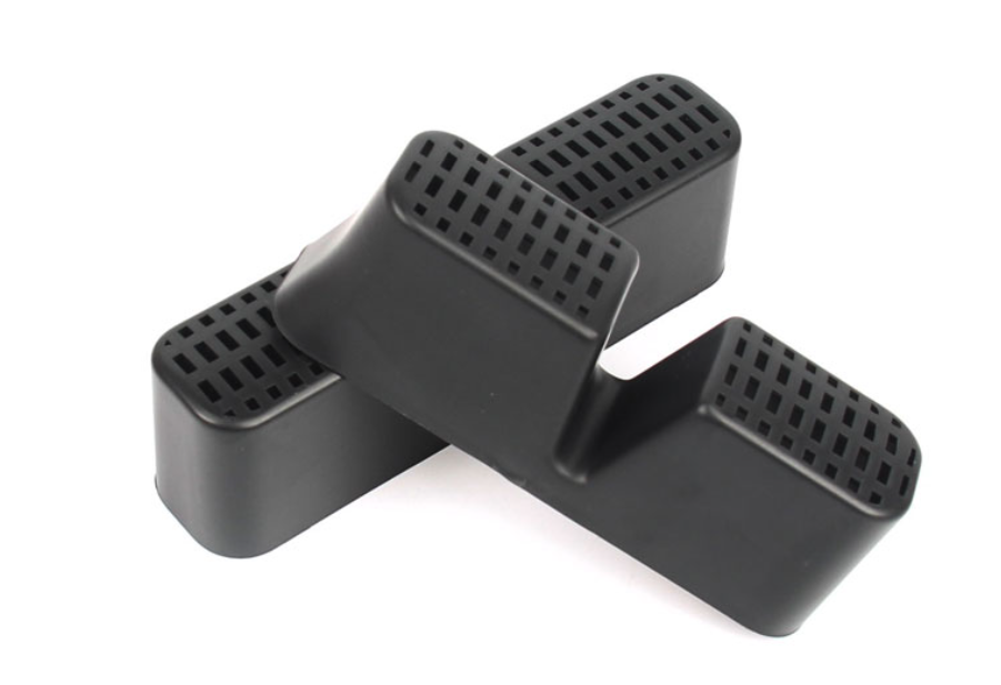 Nắp lỗ thông điều hòa ngăn bụi bám dưới ghế xe (1 cặp)