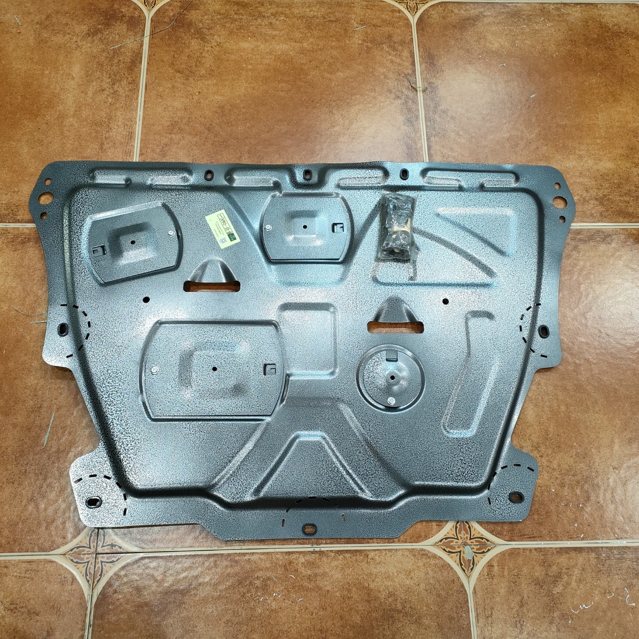 Volvo V90 Chắn gầm bảo vệ động cơ hợp kim nhôm