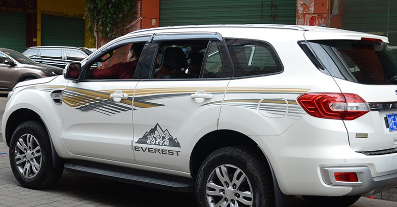 Đề can dán xe Ford Everest 2016-2020