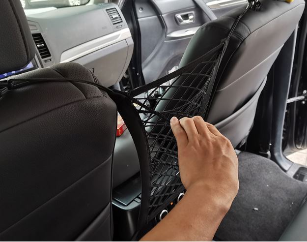 Lưới chắn khoang ghế Ford Everest