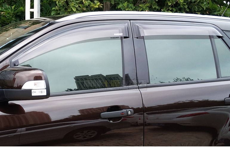 Vè che mưa Ford Everest 2016-2020 (Mẫu 2)
