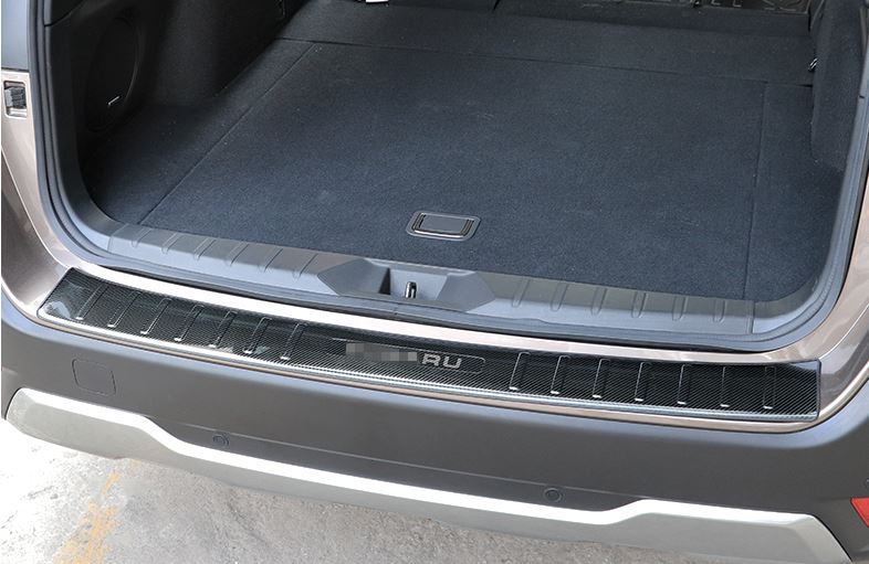 Ốp chống trầy cốp xe Subaru Outback 21-22 (bậc ngoài) - Mẫu 1