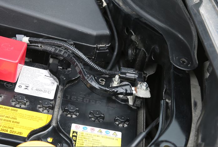 Ốp bảo vệ cọc nhiên liệu Subaru Forester 19-20 (1 chiếc)