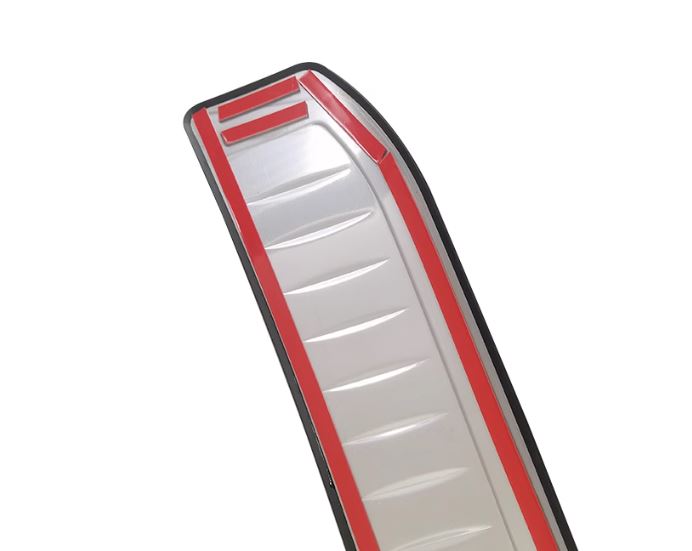 Ốp chống trầy cốp inox Subaru Crosstrek 2025