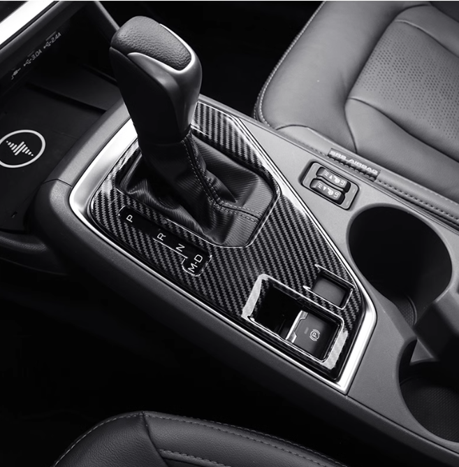 Ốp hộp số vân cacbon Subaru Crosstrek 2025