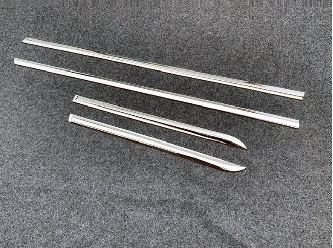 Ốp sườn nhựa mạ trang trí Subaru Crosstreck 2025