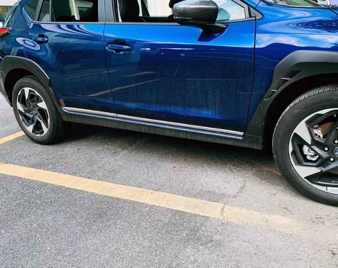 Ốp sườn nhựa mạ trang trí Subaru Crosstreck 2025