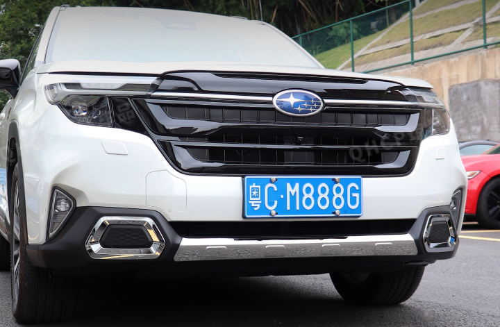 Ốp cản trước và sau cho Subaru Forester 2025-2028