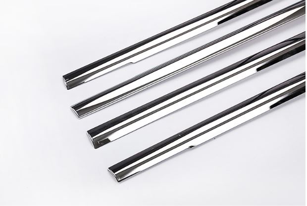 Viền chân kính Ford Explorer (M1)