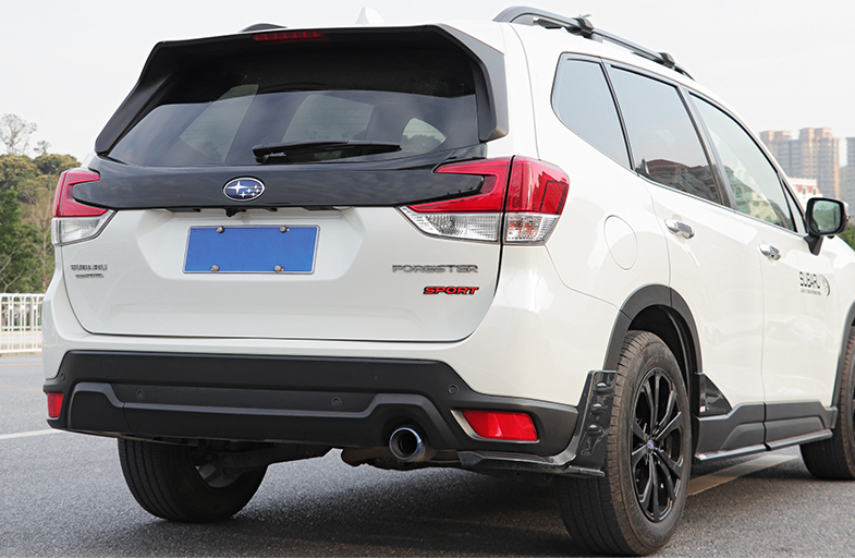 Logo dán sport phản quang ban đêm xe Subaru Forester