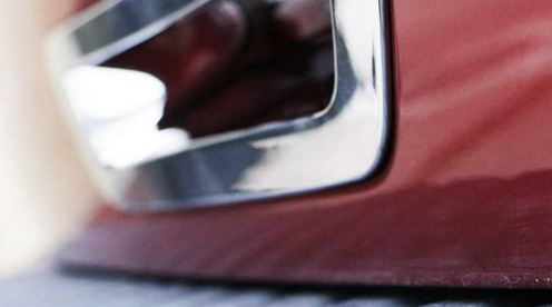 Ốp tay nắm cốp mở cốp Ford Everest