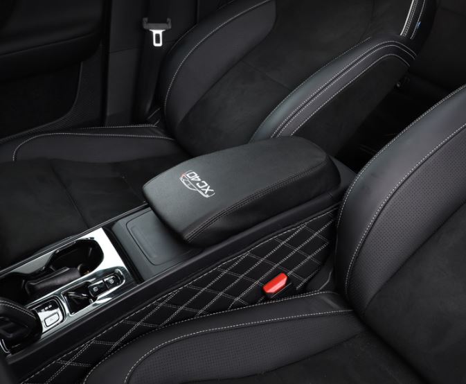Bọc đệm tỳ tay Volvo XC40 2018-2021