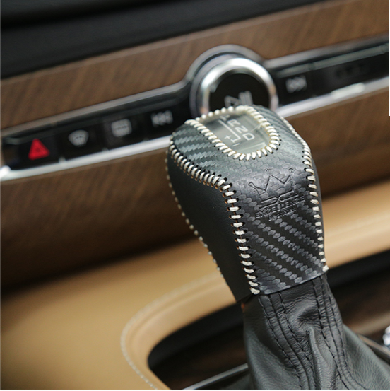 Bọc da gạt cần số Volvo XC60 2018-2021