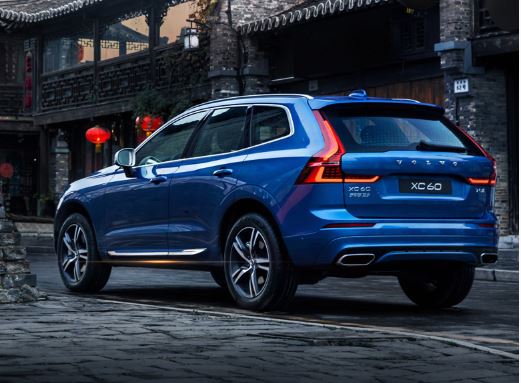 Ốp sườn xe Volvo XC60 2018-2021