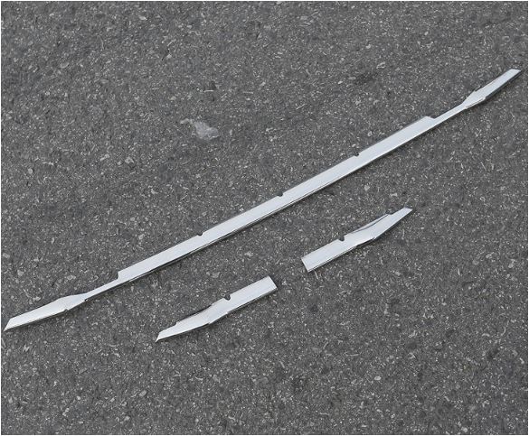 Ốp trang trí viền tản nhiệt Volvo XC60