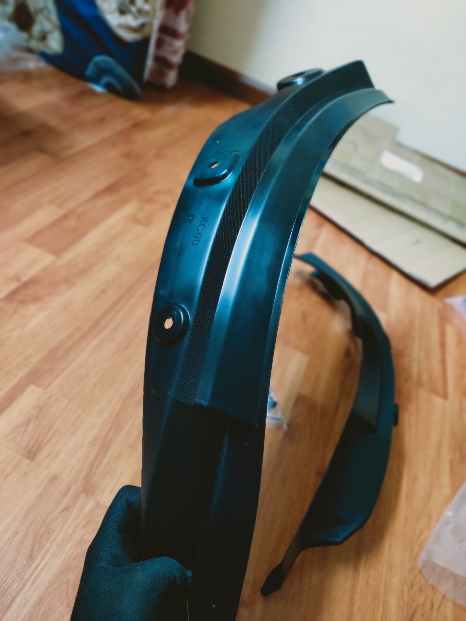 Vè chắn bùn Volvo XC60