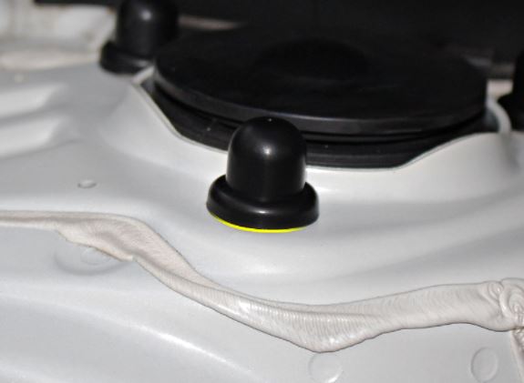 Nắp bảo vệ bộ giảm sóc động cơ Subaru Forester (2019-2021)